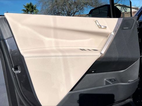 Used 2025 BMW iX xDrive50 w/ Convenience Package image 25