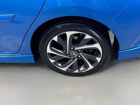 Used 2017 Toyota Corolla iM image 28