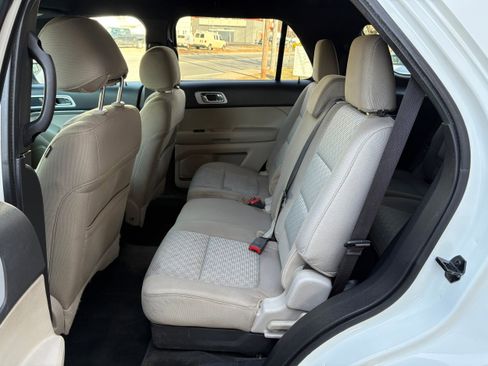 Used 2012 Ford Explorer XLT image 13