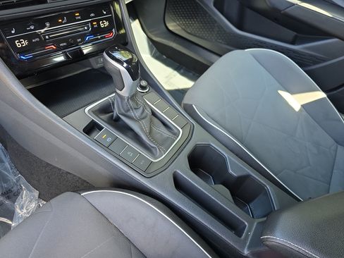 Used 2025 Volkswagen Jetta Sport FWD image 22