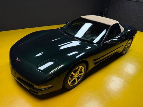 Used 2000 Chevrolet Corvette Coupe w/ Memory Pkg RWD image 33