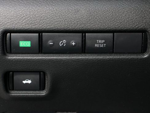 Used 2021 Nissan Sentra SV image 18