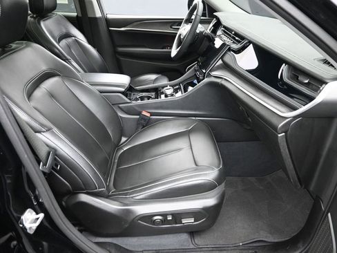 Used 2023 Jeep Grand Cherokee 4xe image 7