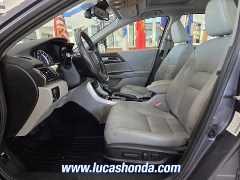 Used 2016 Honda Accord Touring image 7