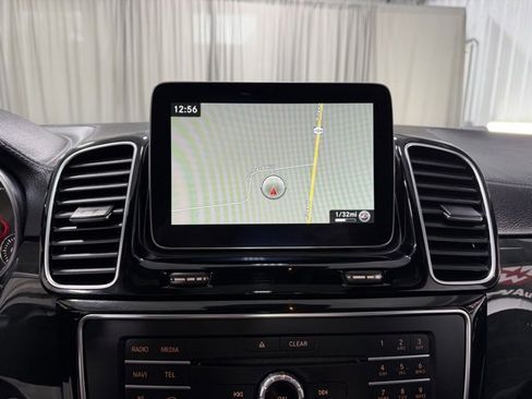 Used 2019 Mercedes-Benz GLS 450 4MATIC image 16