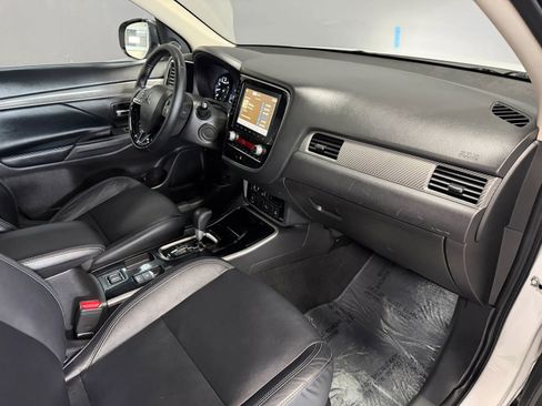 Used 2020 Mitsubishi Outlander SEL FWD image 20