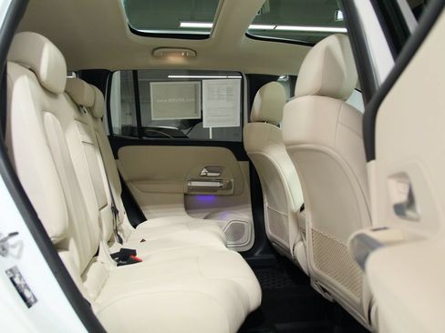 Certified 2023 Mercedes-Benz GLB 250 4MATIC image 25