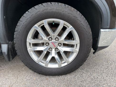 Used 2019 GMC Sierra 1500 SLT w/ SLT Premium Package AWD/4WD image 23