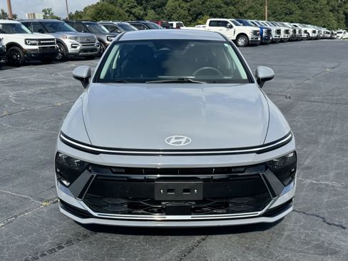 Used 2025 Hyundai Sonata SEL FWD image 3