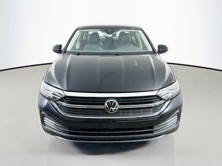 Used 2024 Volkswagen Jetta SE FWD video 2