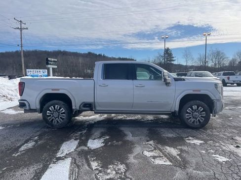 Used 2024 GMC Sierra 3500 Denali Ultimate image 4