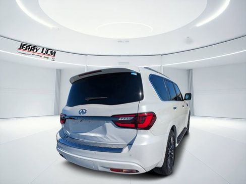 Used 2023 INFINITI QX80 Premium Select w/ Cargo Package image 3