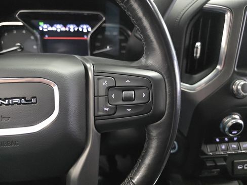 Used 2022 GMC Sierra 3500 Denali w/ Denali Ultimate Package image 16