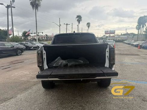 Used 2024 GMC Hummer EV 2X w/ LPO, Illumination Package AWD/4WD image 16
