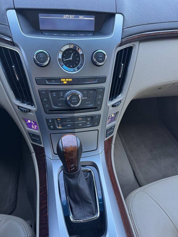 Used 2011 Cadillac CTS Luxury AWD/4WD image 22