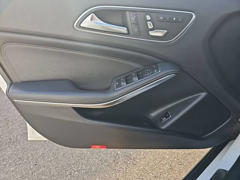 Used 2019 Mercedes-Benz GLA 250 4MATIC image 20