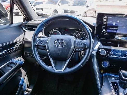 Used 2021 Toyota Venza XLE w/ Carpet Mat Package (TMS) AWD/4WD image 16