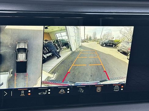 Used 2024 GMC Sierra 2500 AT4X image 19