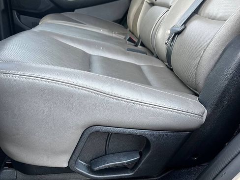 Used 2016 Hyundai Santa Fe SE w/ Option Group 02 FWD image 15