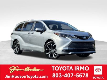 New 2025 Toyota Sienna Platinum