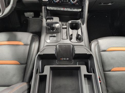 Used 2026 GMC Sierra 1500 AT4 w/ AT4 Premium Package AWD/4WD image 19