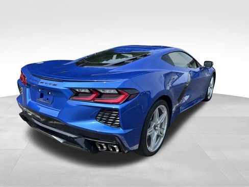 Used 2023 Chevrolet Corvette Stingray Coupe w/ 1LT RWD image 5