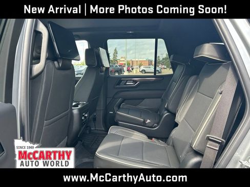 Used 2026 GMC Yukon Elevation w/ Elevation Premium Package AWD/4WD image 12