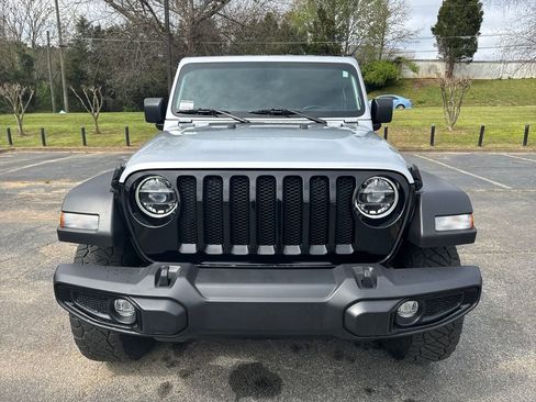 Used 2022 Jeep Wrangler Unlimited Sport image 3