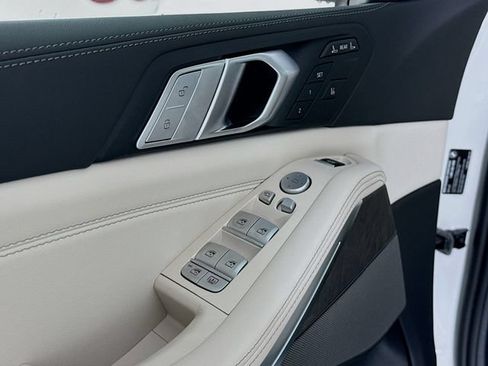 New 2027 BMW X7 xDrive40i AWD/4WD image 18