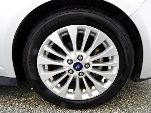 Used 2018 Ford C-MAX SE image 21