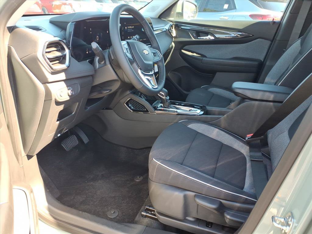 New 2026 Chevrolet TrailBlazer LT w/ LT Cold Weather Package FWD image 11