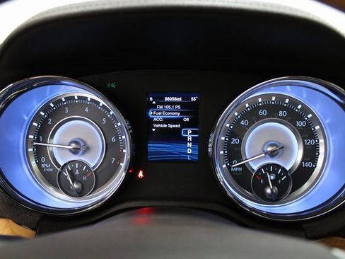 Used 2014 Chrysler 300 C w/ Beats Audio Group image 35