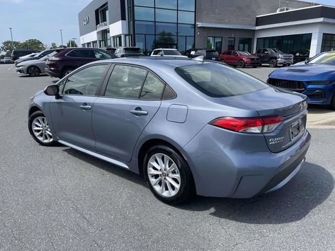 Used 2022 Toyota Corolla LE w/ LE Convenience Package FWD image 8
