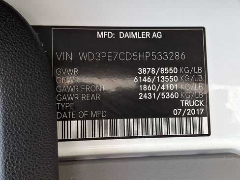 Used 2017 Mercedes-Benz Sprinter 2500 image 26