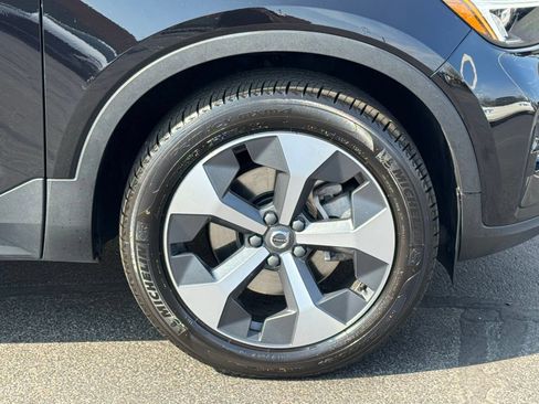 Used 2023 Volvo XC40 B5 Plus w/ Climate Package AWD/4WD image 53