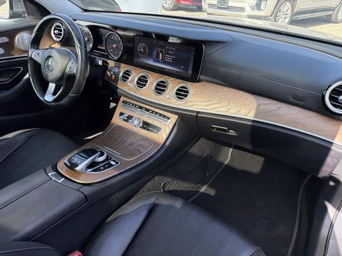 Used 2018 Mercedes-Benz E 300 w/ Premium 3 Package (Q03) image 32