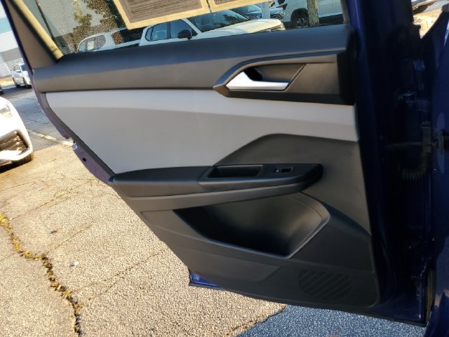 Certified 2023 Volkswagen Taos SE w/ Panoramic Sunroof Package FWD image 19