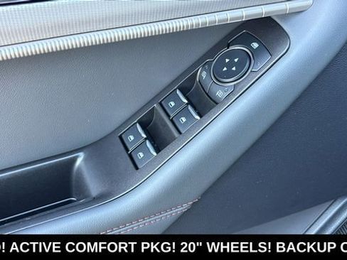 New 2026 Ford Explorer Active w/ Active Comfort Package AWD/4WD image 10