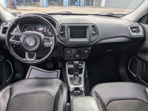 Used 2020 Jeep Compass Latitude image 14