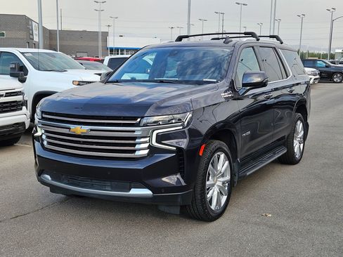 Used 2022 Chevrolet Tahoe High Country AWD/4WD image 8