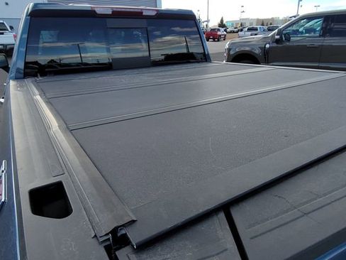 Used 2024 GMC Sierra 1500 SLT w/ SLT Premium Package image 17