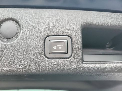 Certified 2019 Chevrolet Equinox LT image 16