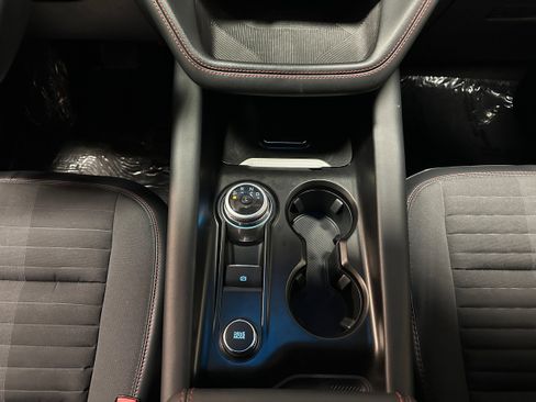 Certified 2025 Ford Explorer ST-Line image 23