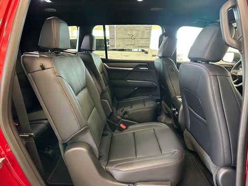 New 2026 GMC Acadia Elevation AWD/4WD image 12