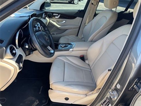 Used 2017 Mercedes-Benz GLC 300 image 9