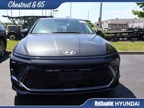 Used 2025 Hyundai Sonata SEL FWD image 5