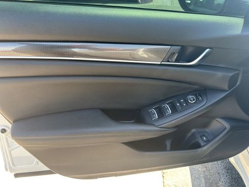 Used 2020 Honda Accord Sport image 18