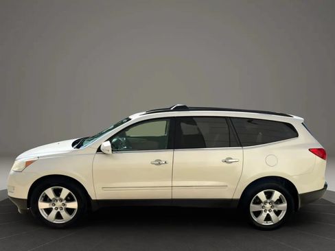Used 2012 Chevrolet Traverse LTZ FWD image 9