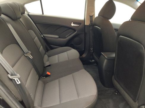 Used 2017 Kia Forte LX image 19