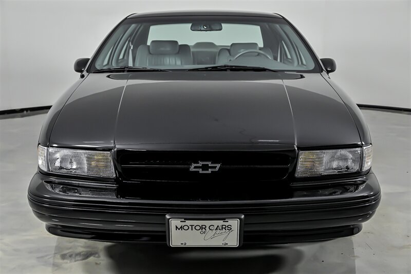 Used 1994 Chevrolet Impala SS RWD image 4